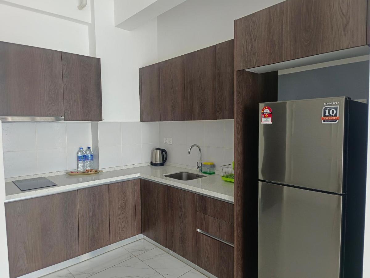 One Bedroom Troika Kota Bharu By Aghome, Modern Design Exterior photo