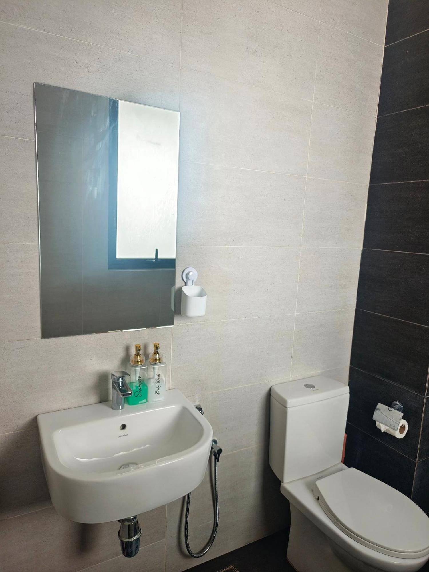 One Bedroom Troika Kota Bharu By Aghome, Modern Design Exterior photo
