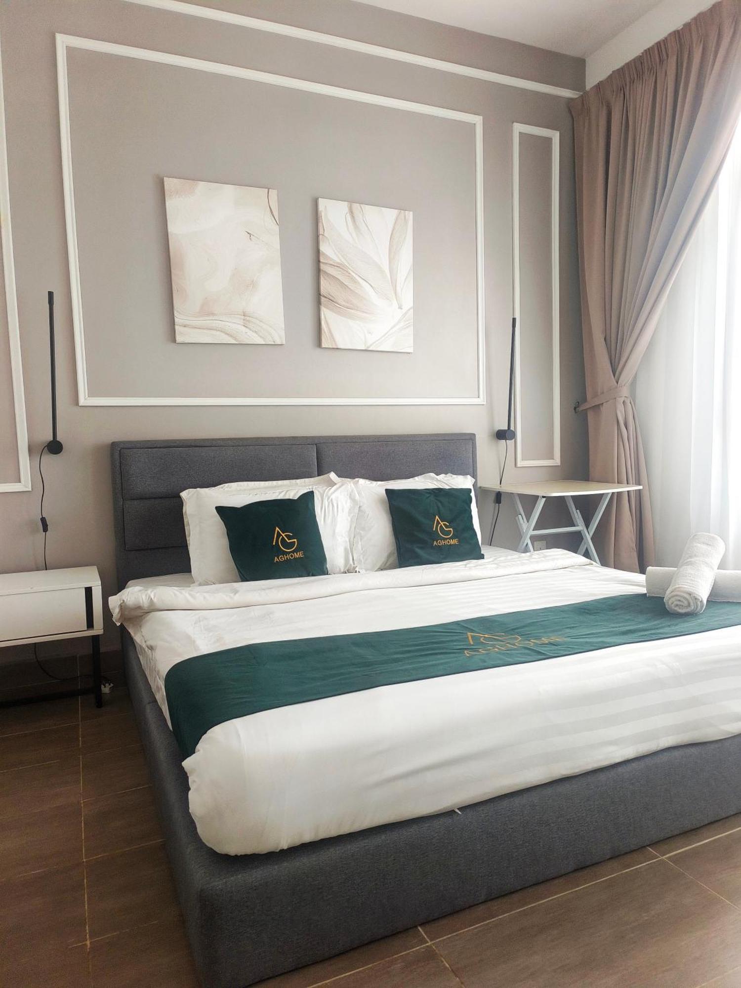 One Bedroom Troika Kota Bharu By Aghome, Modern Design Exterior photo