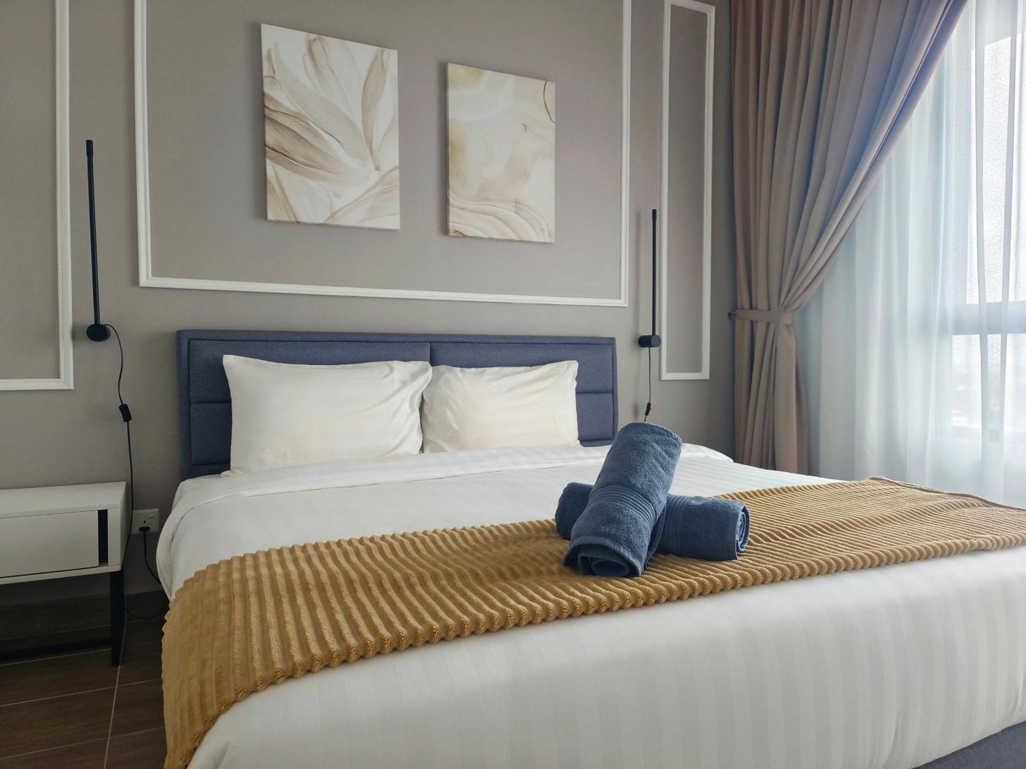 One Bedroom Troika Kota Bharu By Aghome, Modern Design Exterior photo